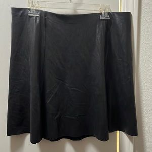 SPANX Faux Leather Mini size XL